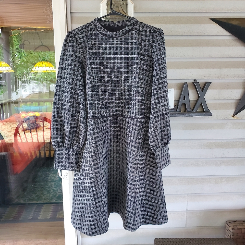 NEW WITH TAGS Ann Taylor beautiful well made dress
